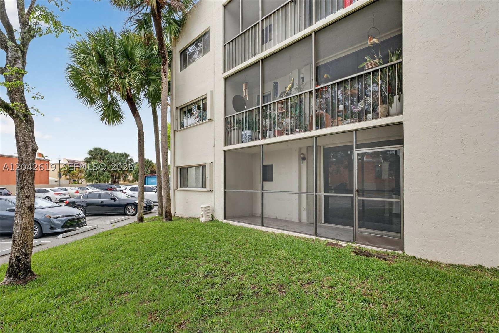 THE HORIZONS CONDO #5 - Residential Lease