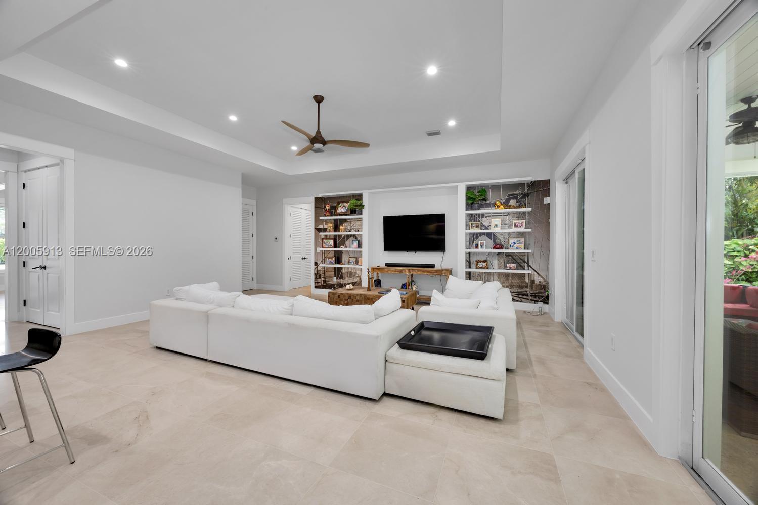 BEVERLY GARDENS - Residential