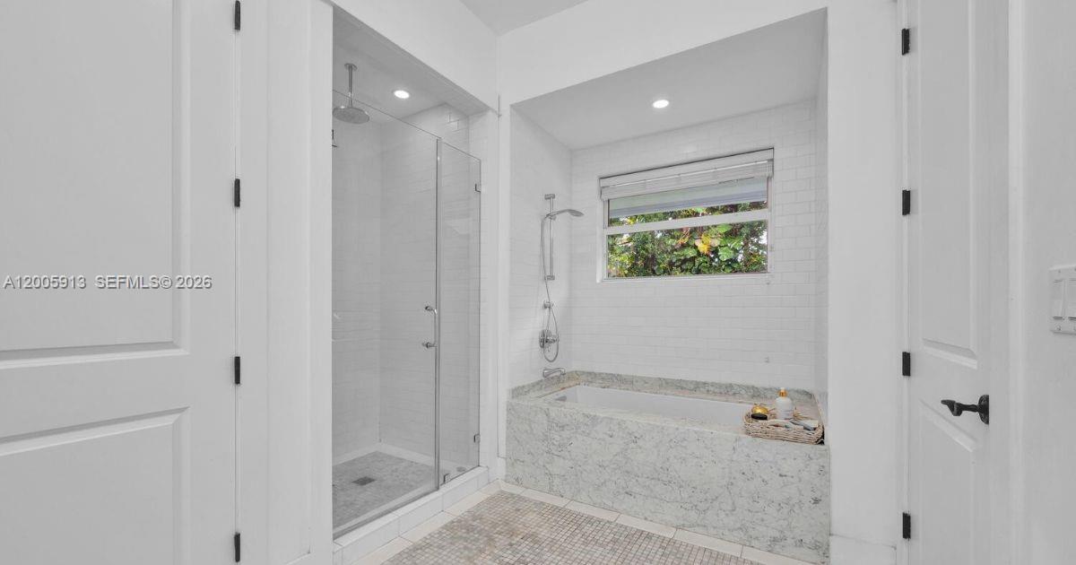 BEVERLY GARDENS - Residential
