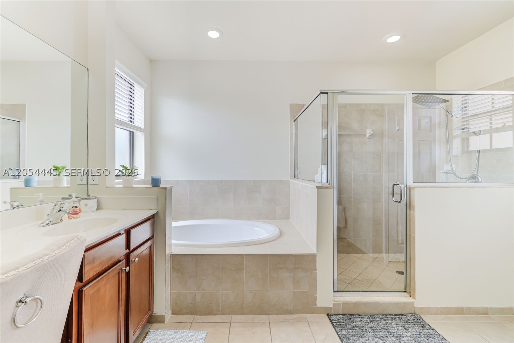 VENETIAN PARC WEST - Residential