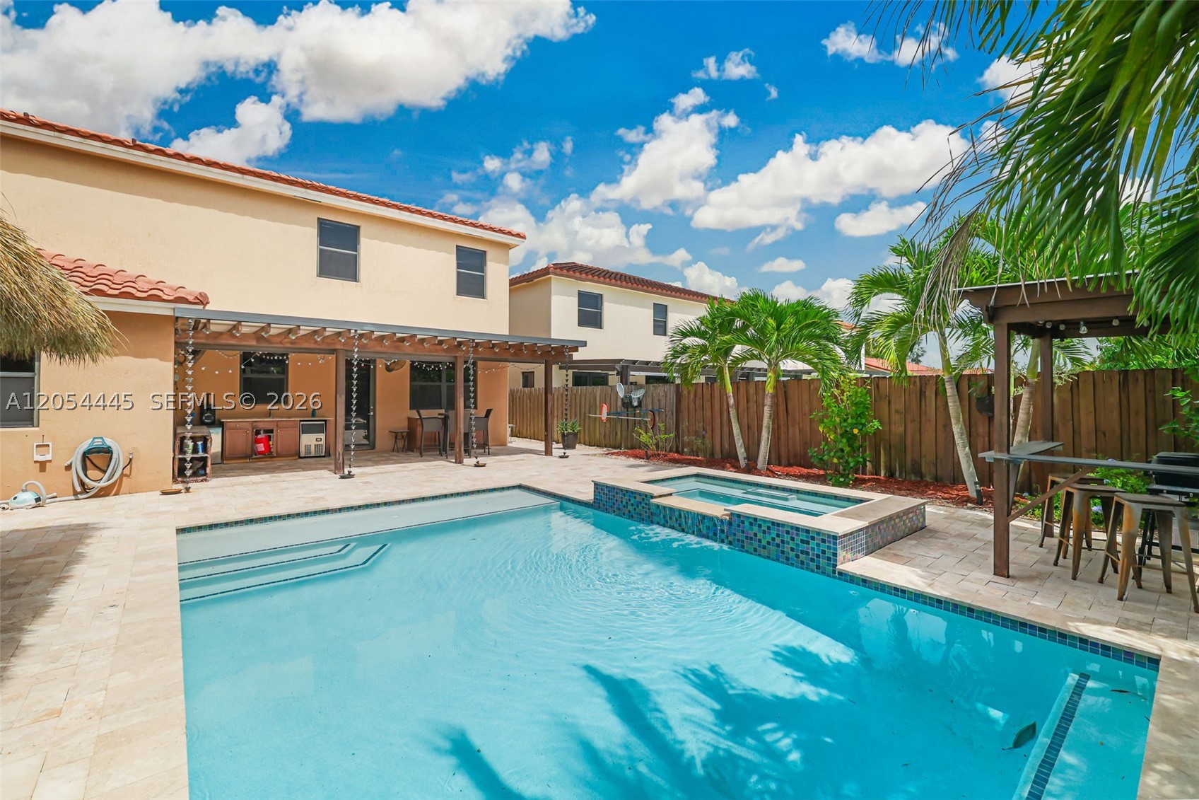 VENETIAN PARC WEST - Residential