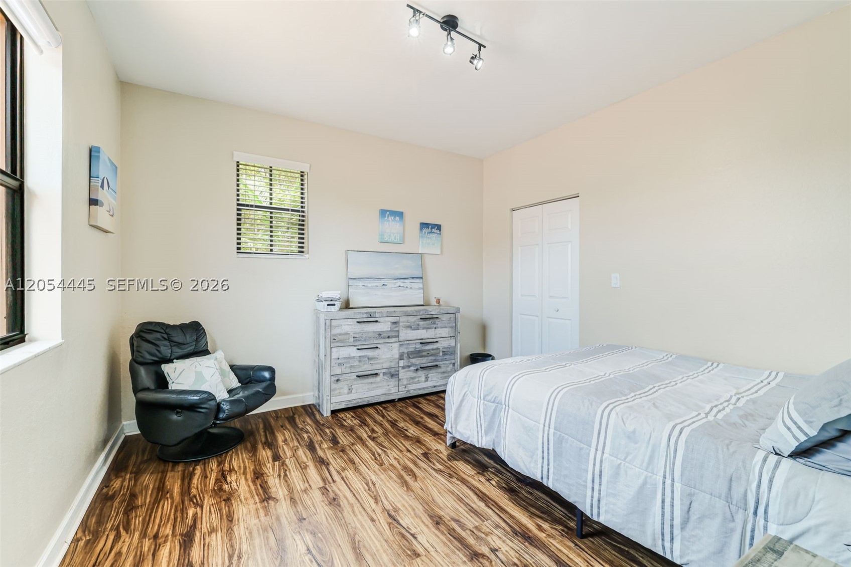 VENETIAN PARC WEST - Residential