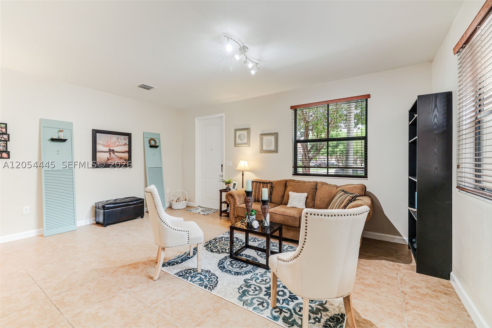 VENETIAN PARC WEST - Residential