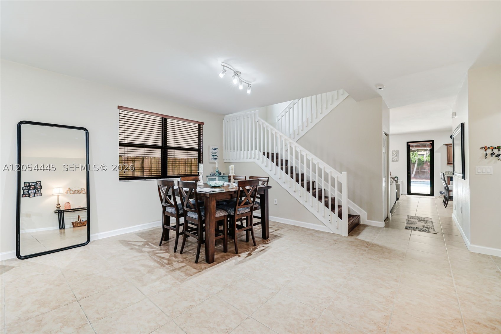VENETIAN PARC WEST - Residential