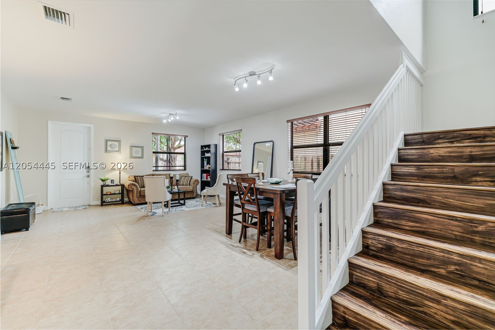 VENETIAN PARC WEST - Residential