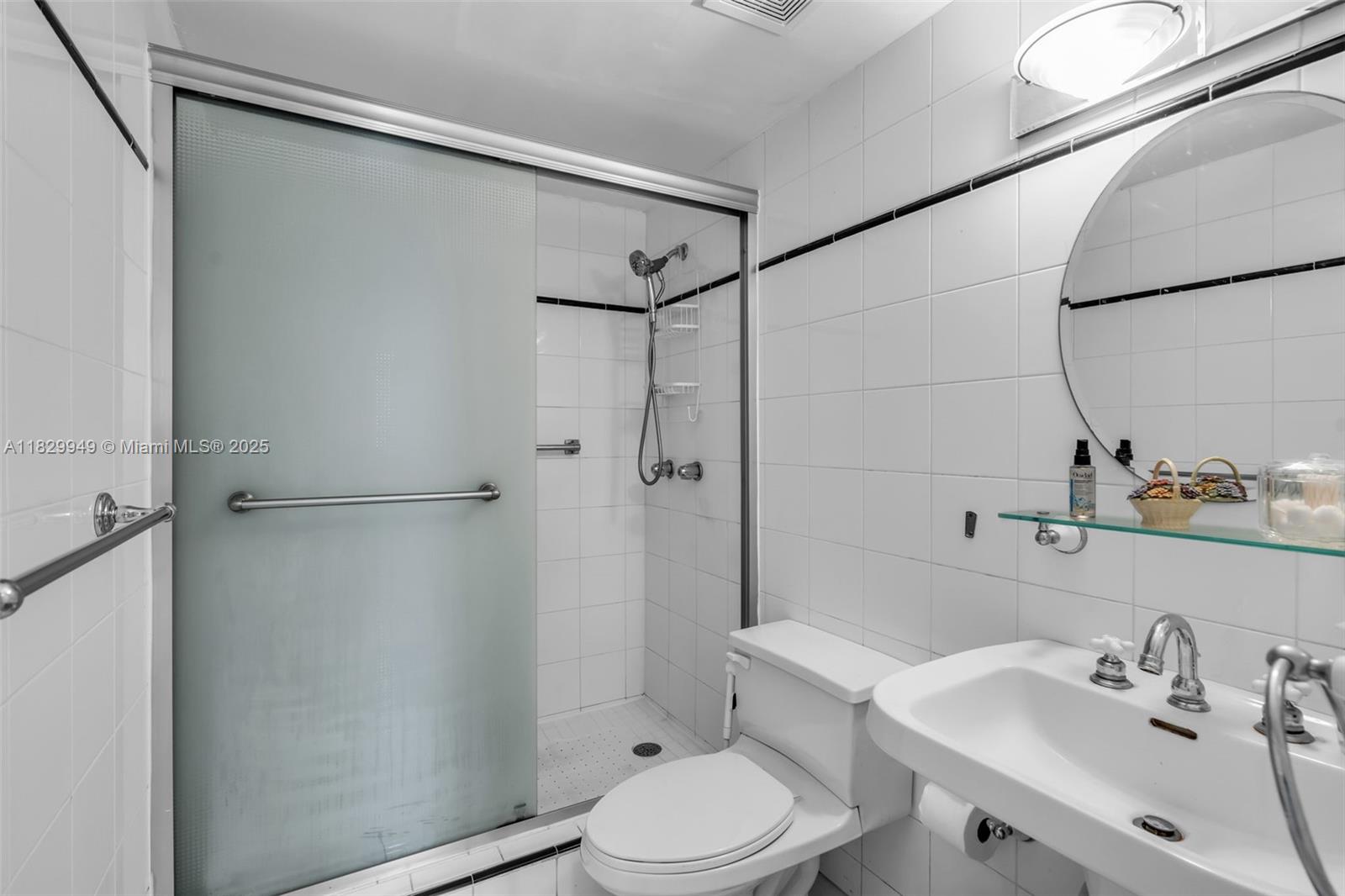 BAYVIEW CONDO - Residential