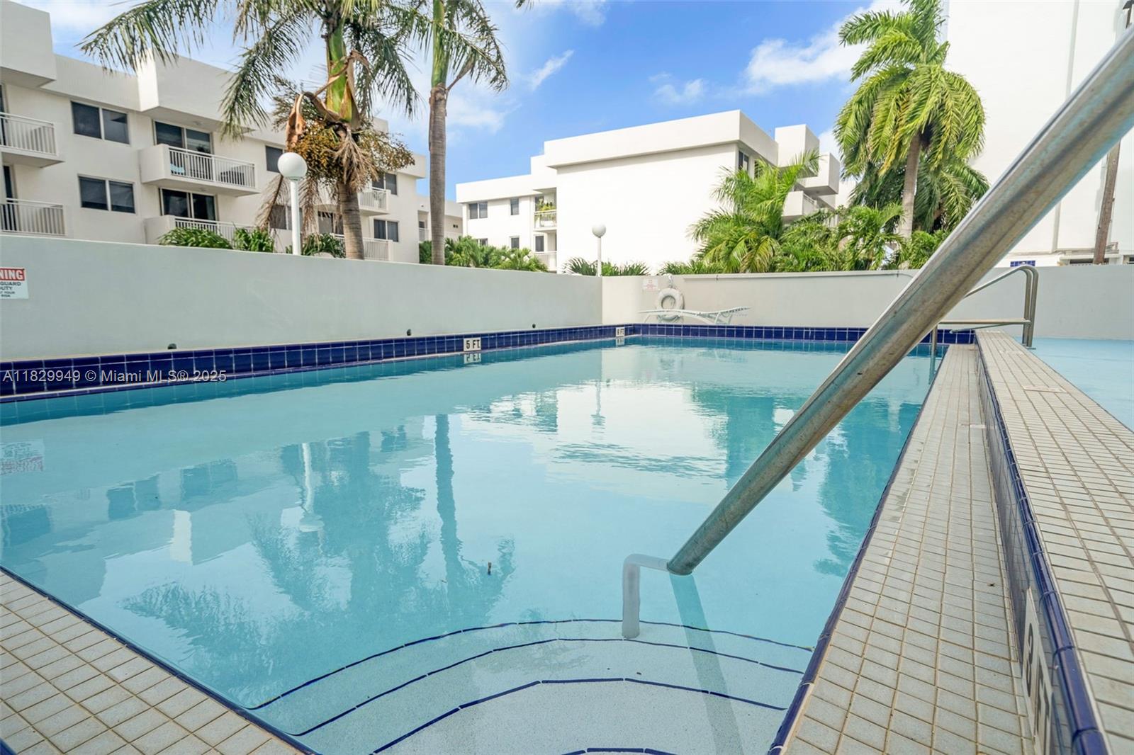 BAYVIEW CONDO - Residential