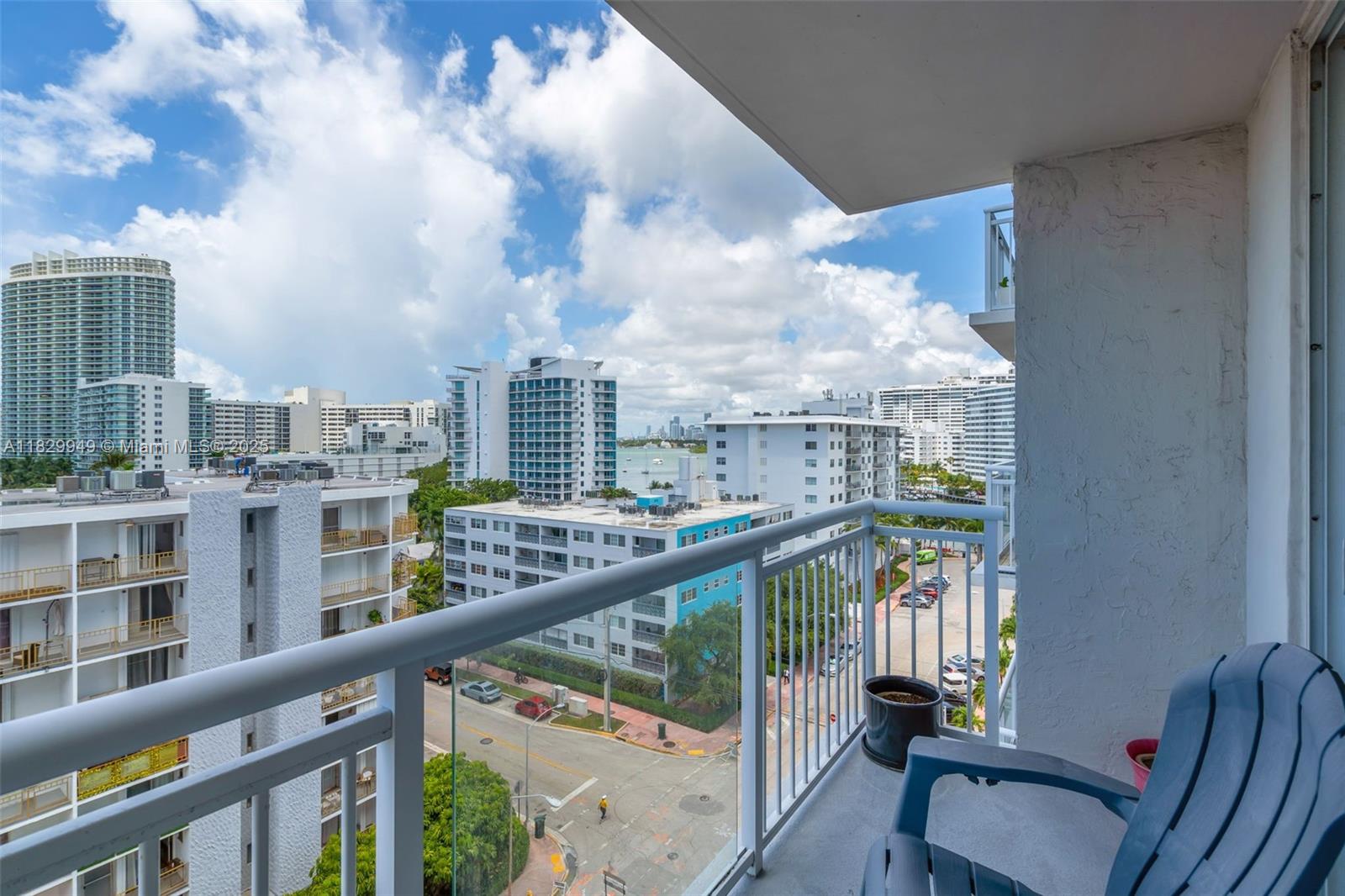 BAYVIEW CONDO - Residential