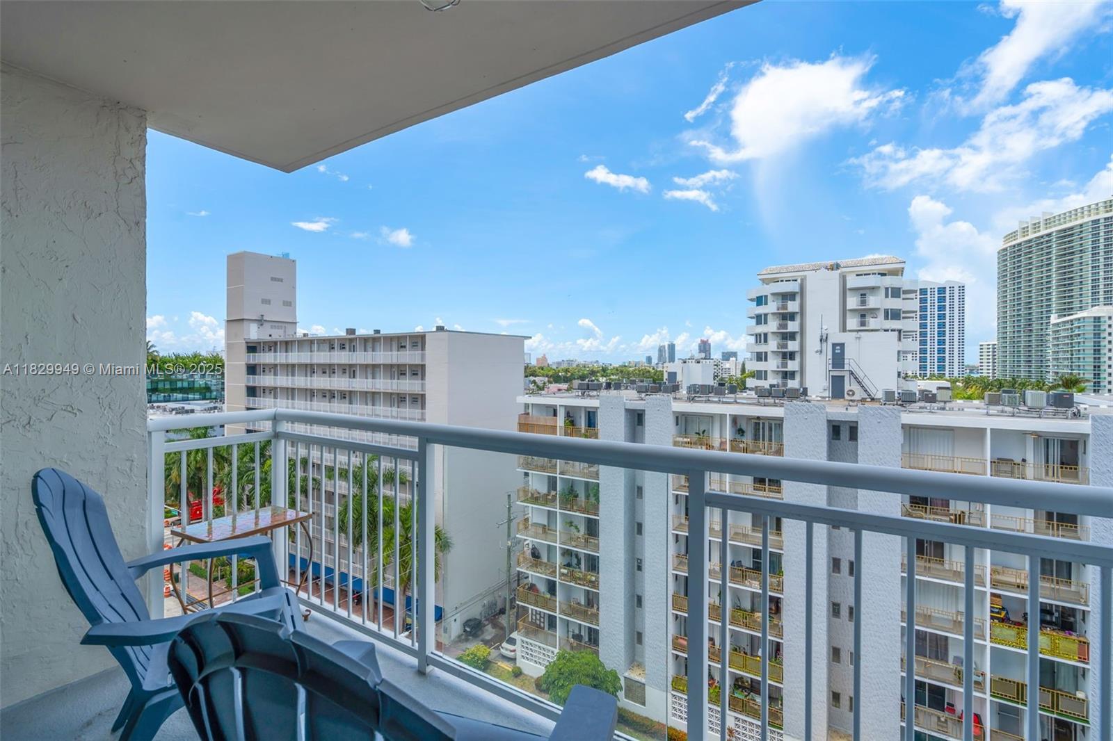 BAYVIEW CONDO - Residential