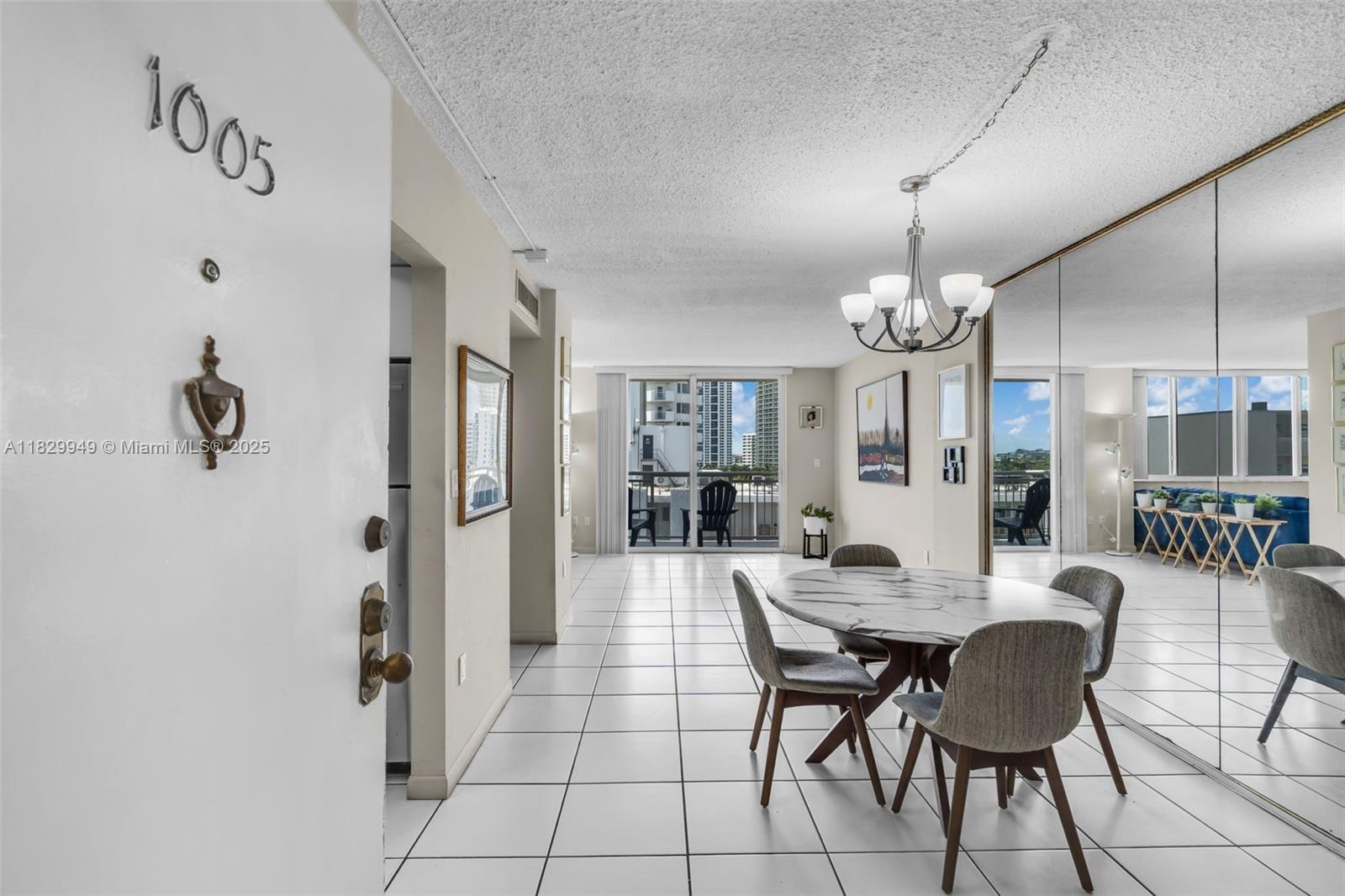 BAYVIEW CONDO - Residential
