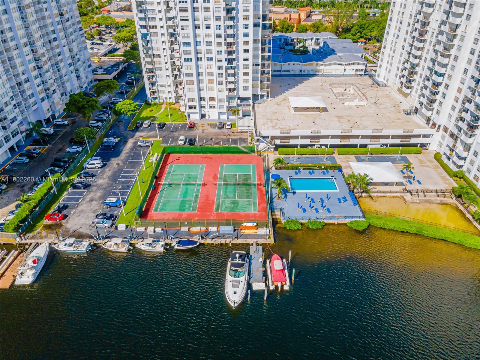 COMMODORE PLAZA CONDO - Residential
