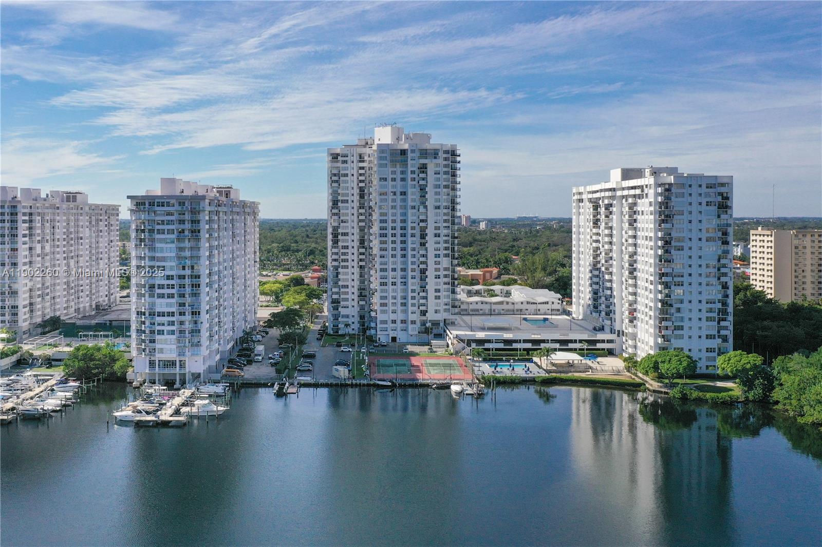 COMMODORE PLAZA CONDO - Residential