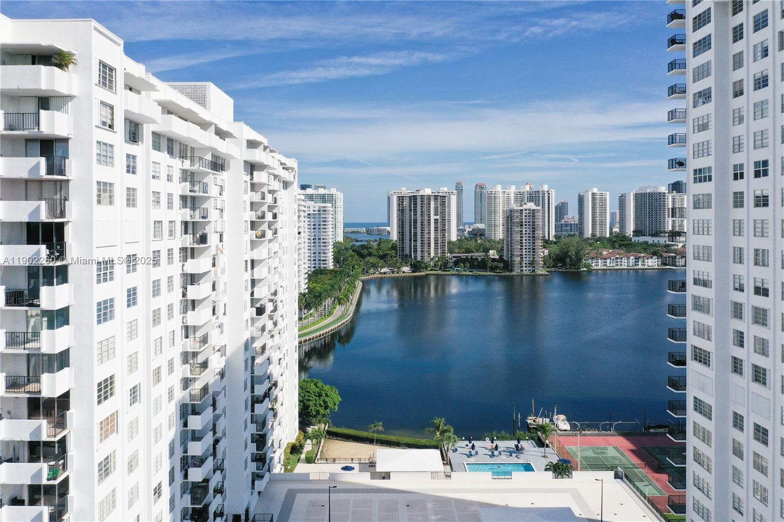 COMMODORE PLAZA CONDO - Residential