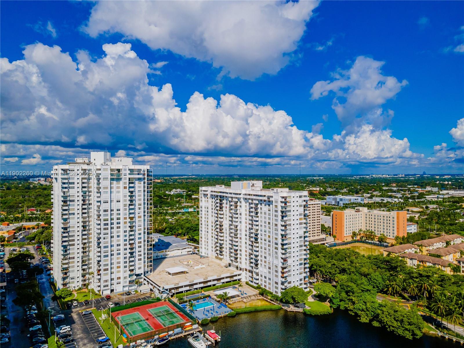 COMMODORE PLAZA CONDO - Residential