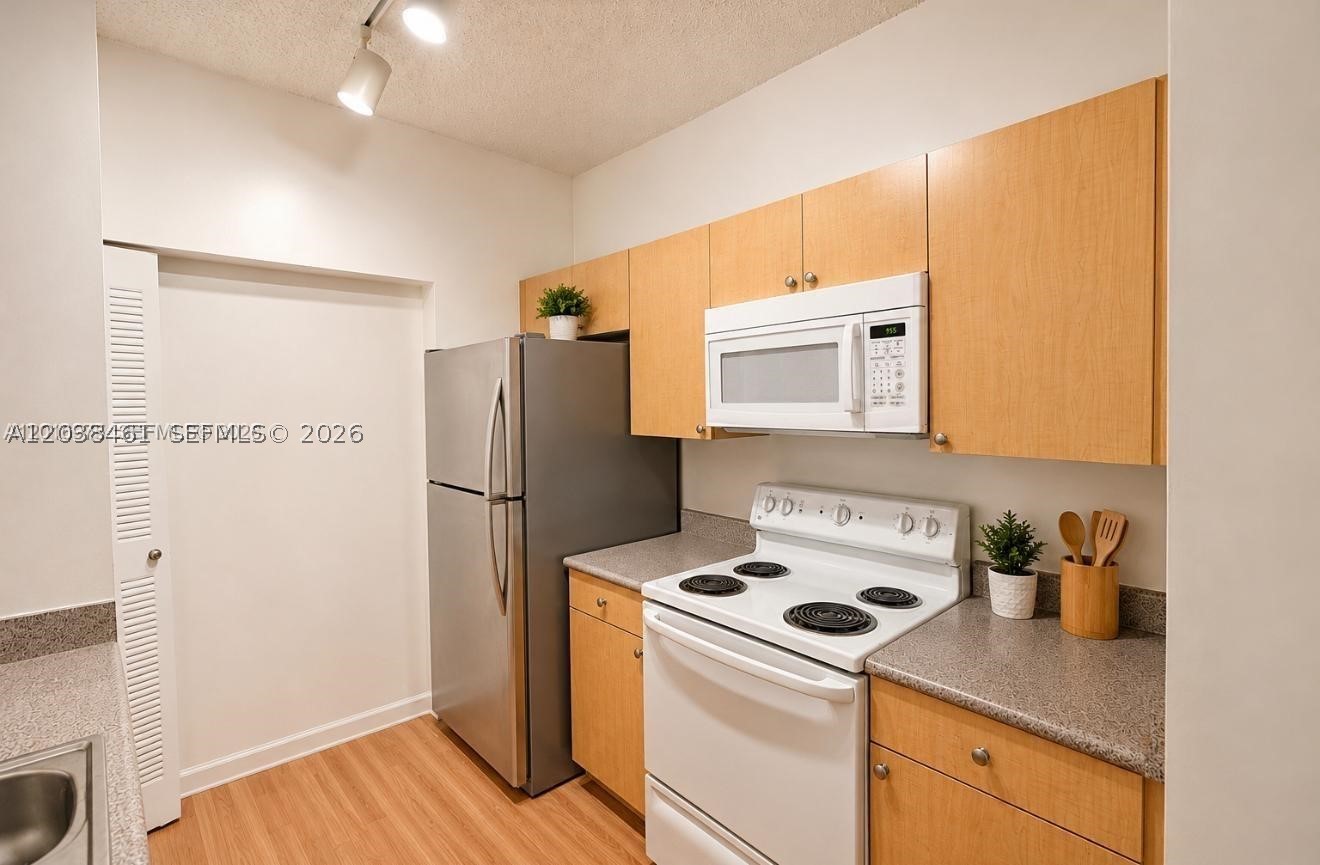 REGENT PARK CONDO - Residential Lease
