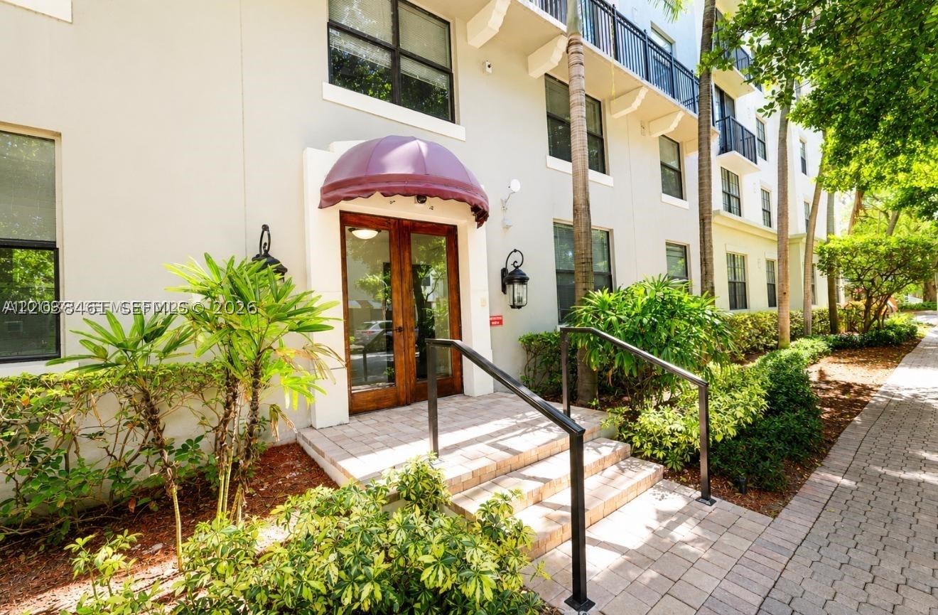 Beautifully maintained 1-bedroom, 1-bath unit in a prime location!This charming residence features a bright and open layout with updated finishes, spacious living areas, and plenty of natural light throughout. Conveniently located near shopping, dining, beaches, and major highways, this unit offers both comfort and convenience. Perfect opportunity for comfortable South Florida living!