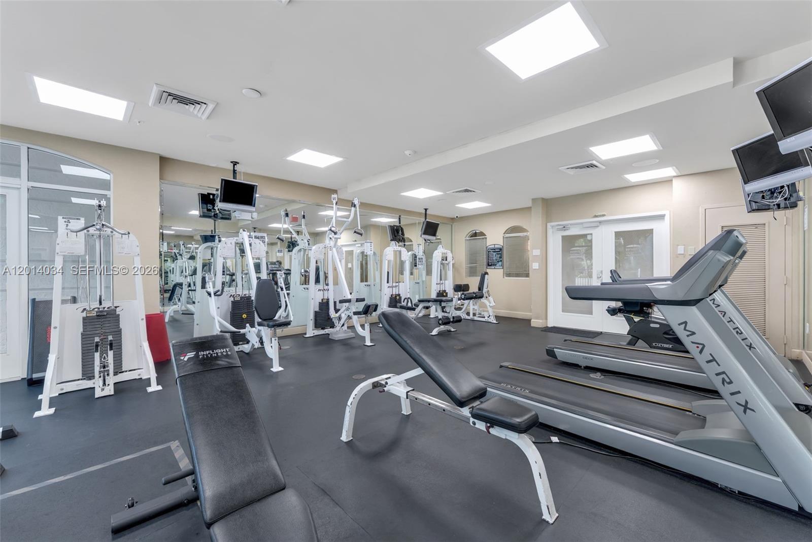 VALENCIA CONDO - Residential