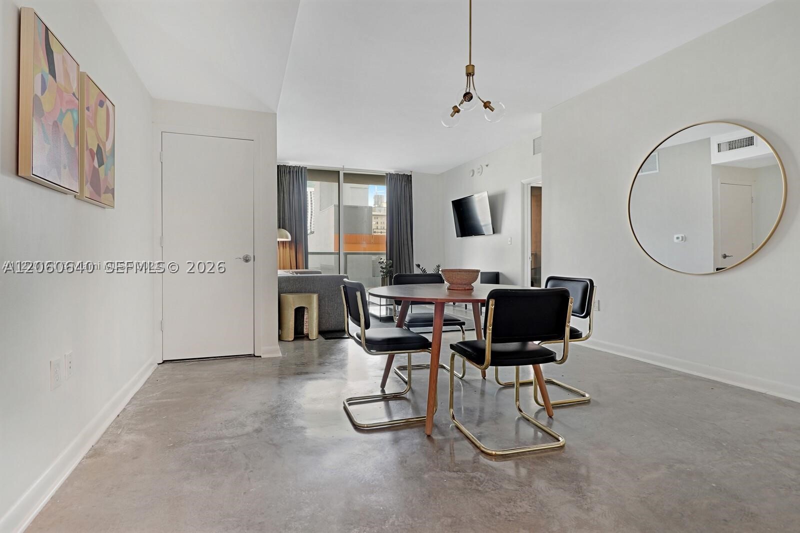 VIZCAYNE SOUTH CONDO - Residential