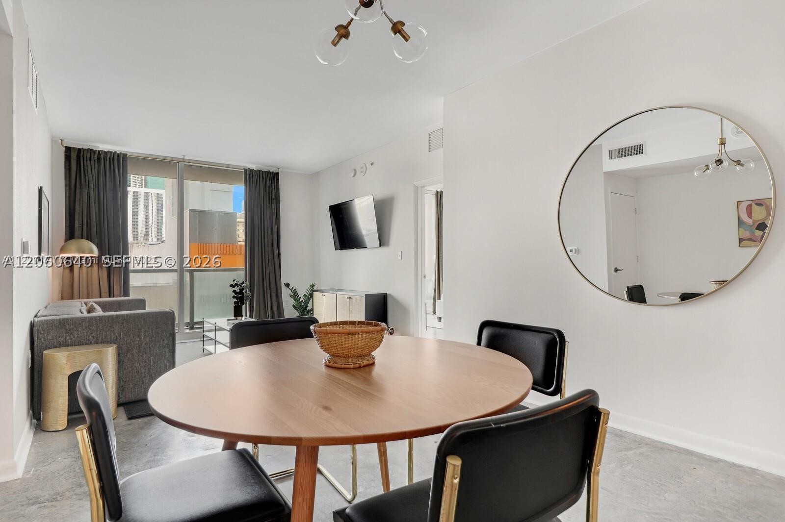 VIZCAYNE SOUTH CONDO - Residential