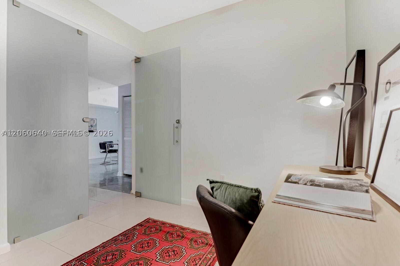 VIZCAYNE SOUTH CONDO - Residential