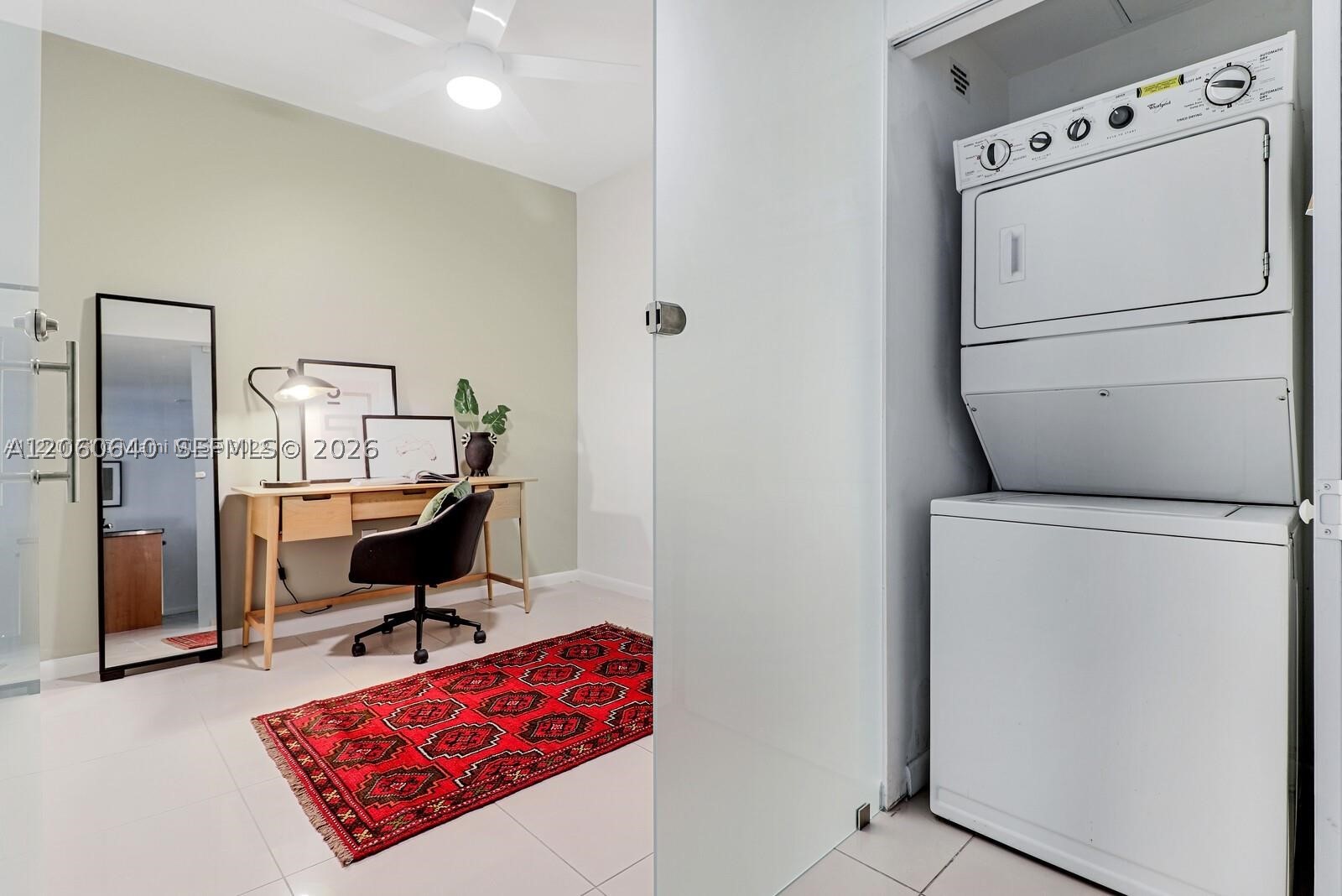 VIZCAYNE SOUTH CONDO - Residential