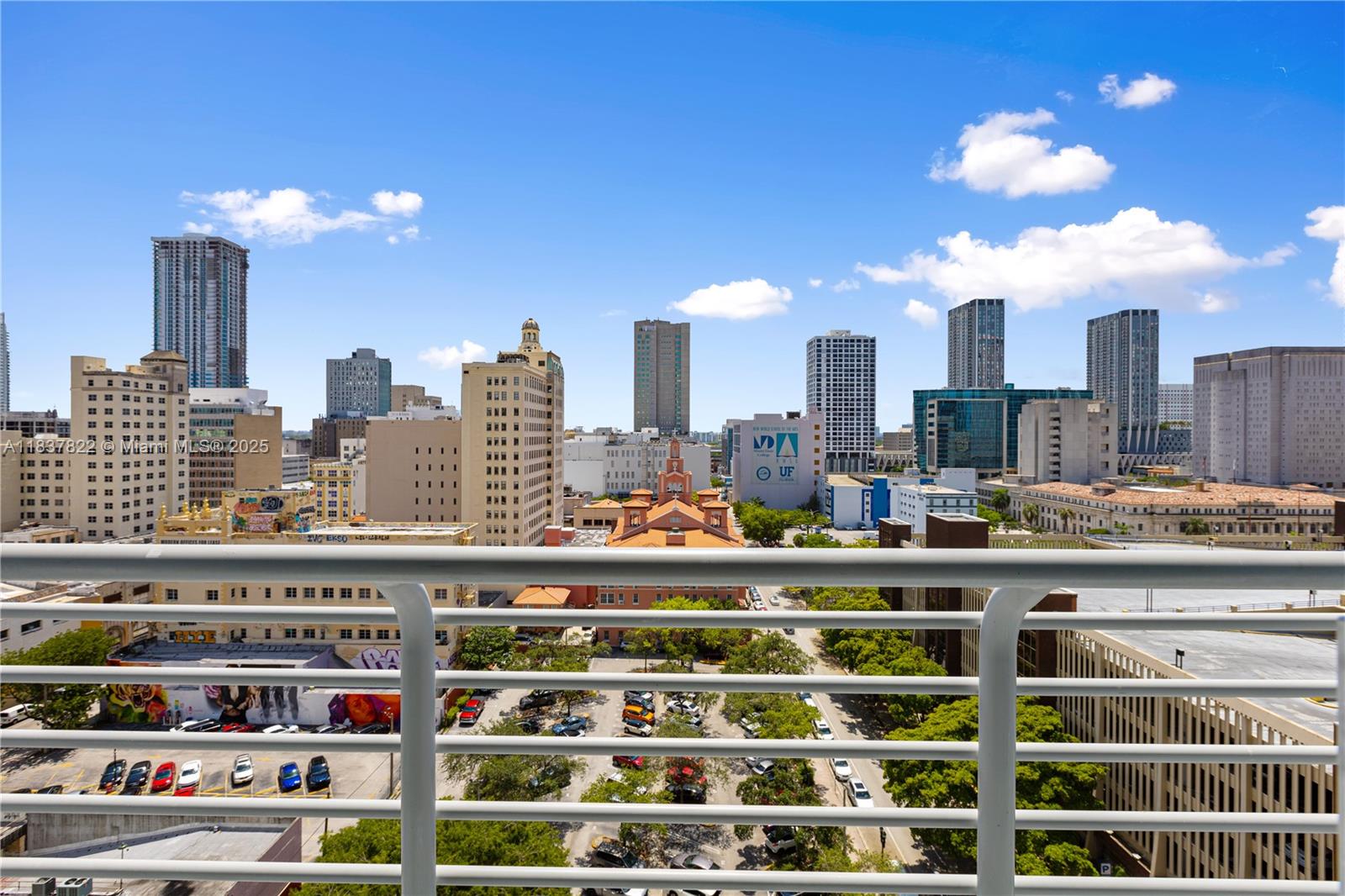 Loft Downtown 2 - Residential Lease