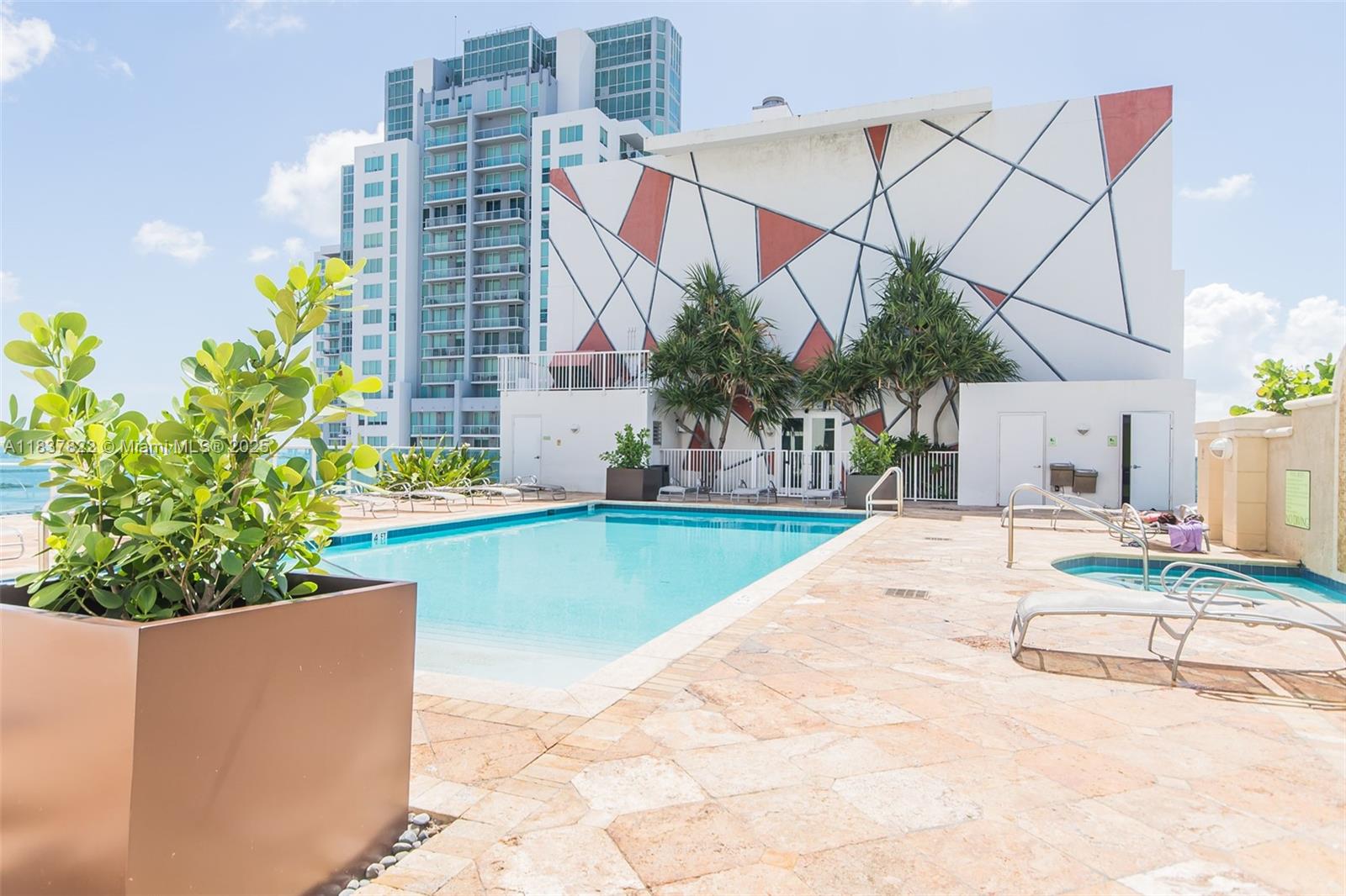 Loft Downtown 2 - Residential Lease