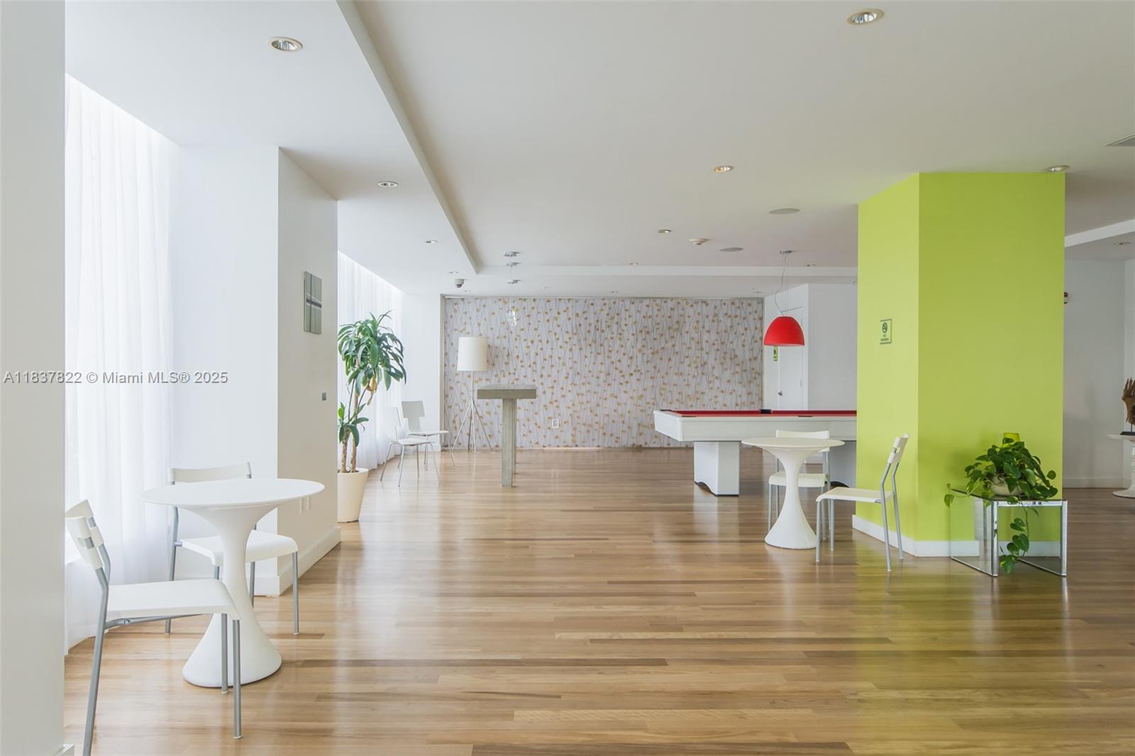 Loft Downtown 2 - Residential Lease