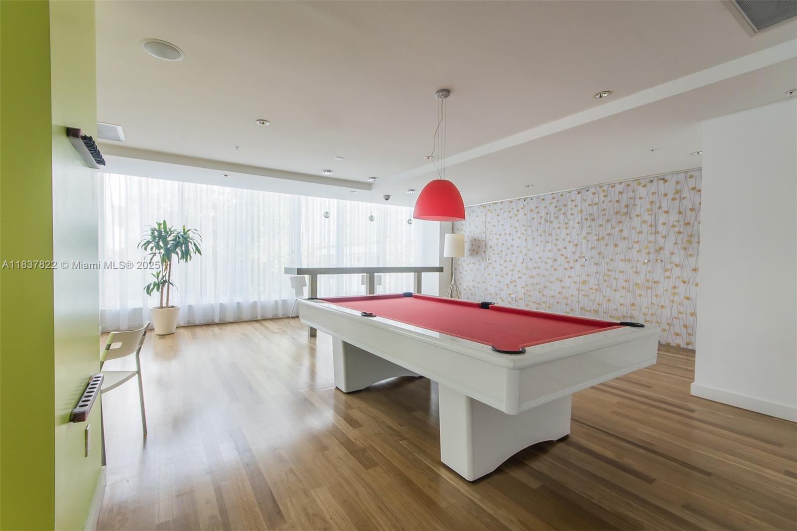 Loft Downtown 2 - Residential Lease