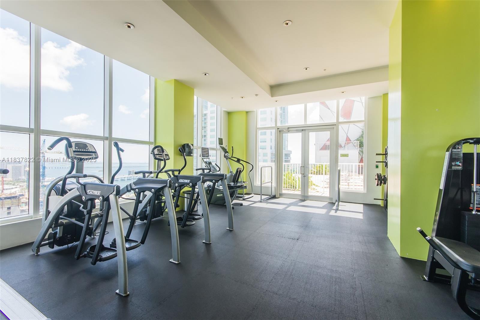 Loft Downtown 2 - Residential Lease