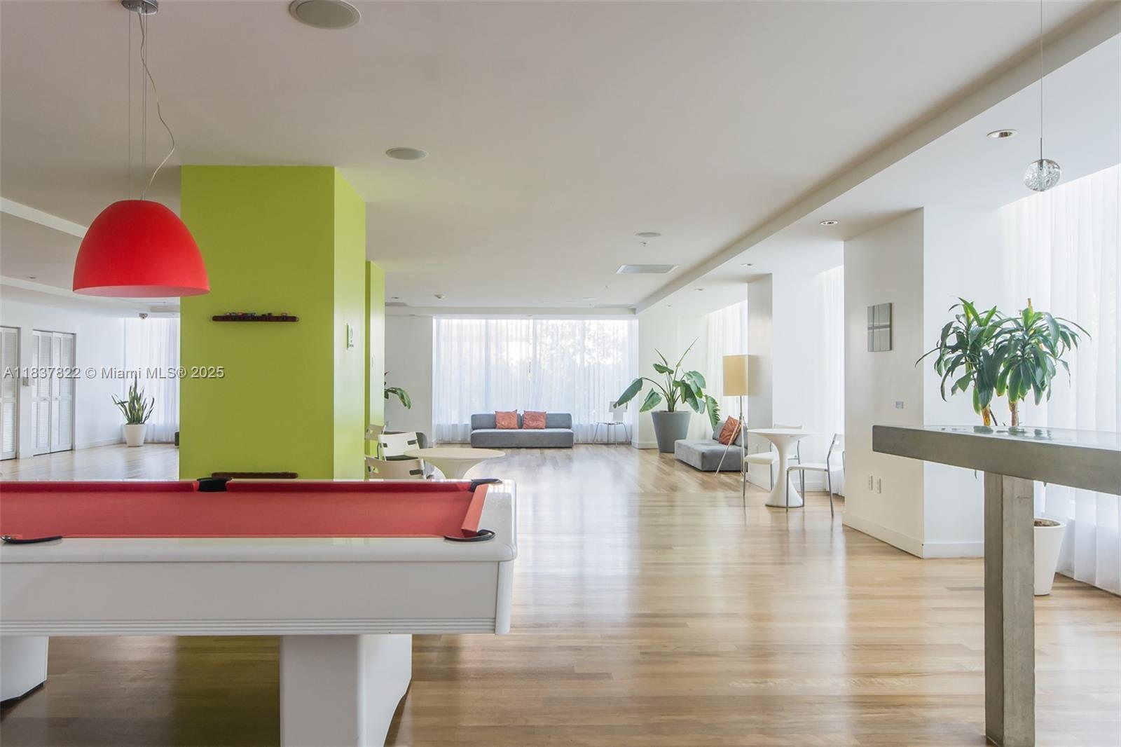 Loft Downtown 2 - Residential Lease