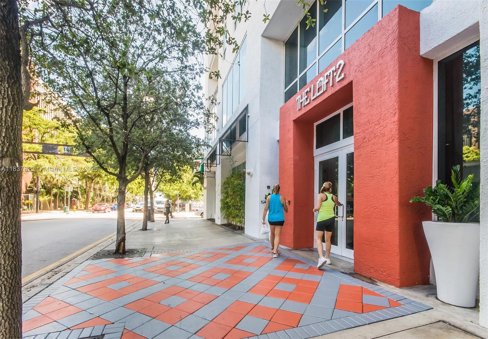 Loft Downtown 2 - Residential Lease