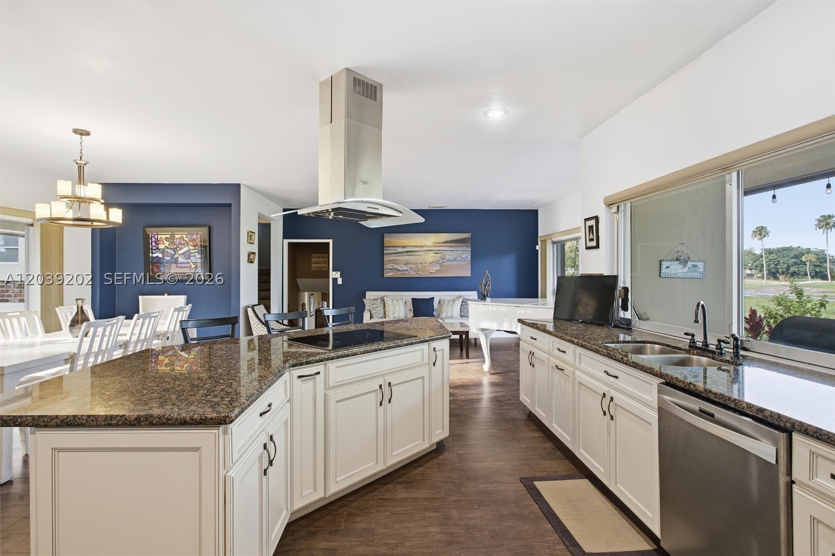 COUNTRY CLUB OF MIAMI EST - Residential