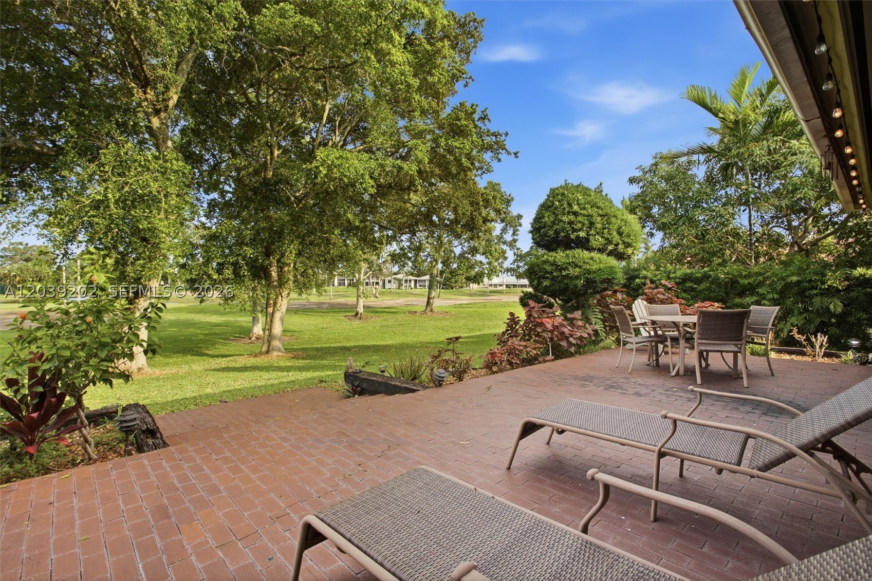 COUNTRY CLUB OF MIAMI EST - Residential