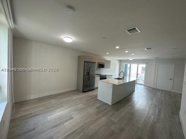 RIVERWOOD - Residential