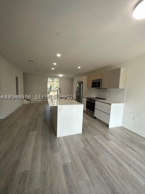 RIVERWOOD - Residential