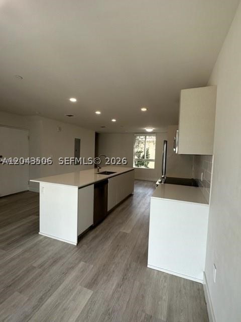 Modern two-story condo in a small boutique community. Ideally located near the new Aventura Brightline station, Aventura Mall, and a variety of shops, banks, and restaurants. The unit offers stainless steel appliances, an in-unit washer and dryer, blackout window treatments in all bedrooms, and abundant natural light. Community amenities include a pool.