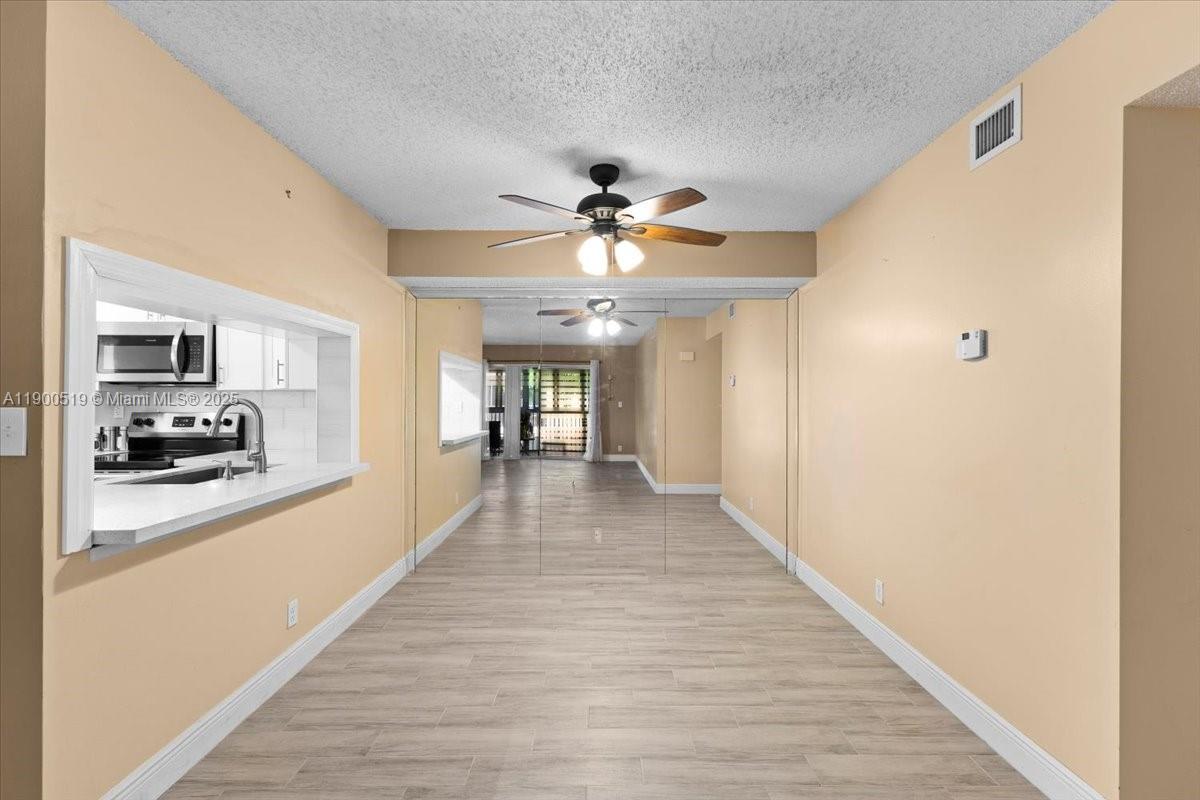 OAKLAND FOREST CLUB CONDO - Residential