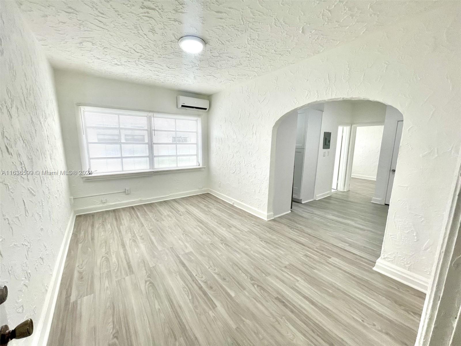 CORAL GABLES COUNTRY CLUB - Residential Lease