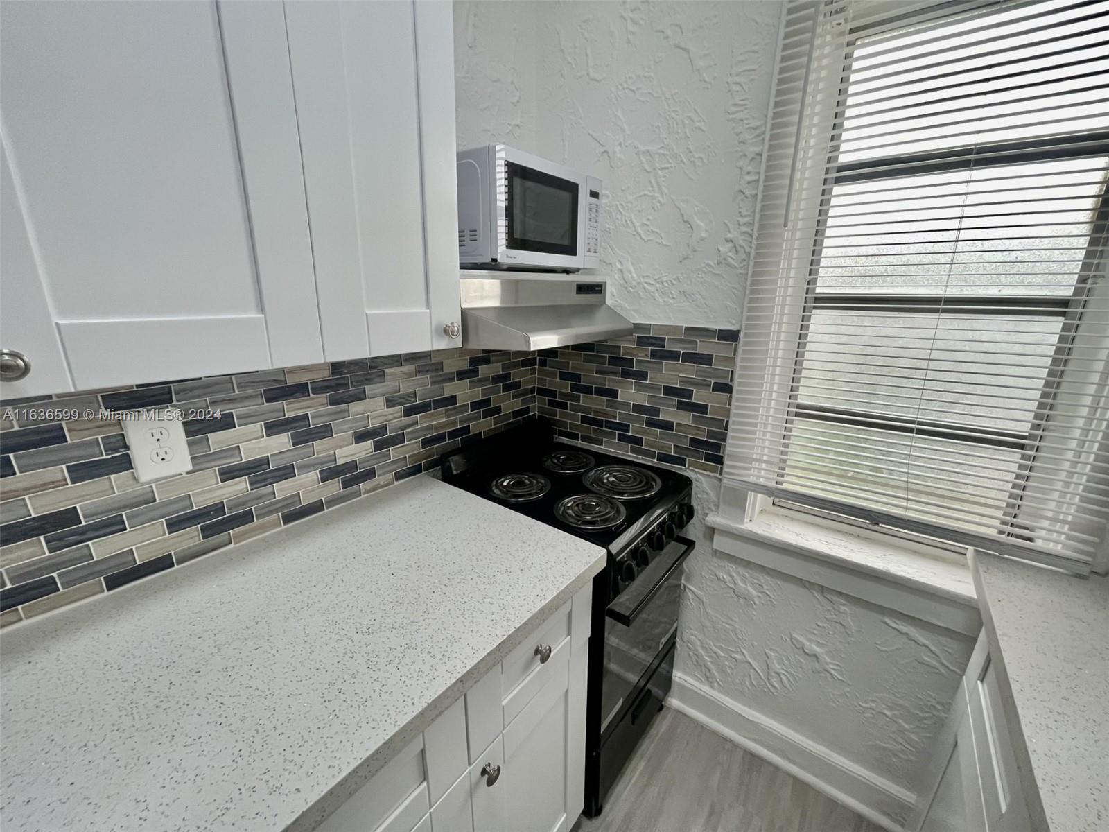 CORAL GABLES COUNTRY CLUB - Residential Lease