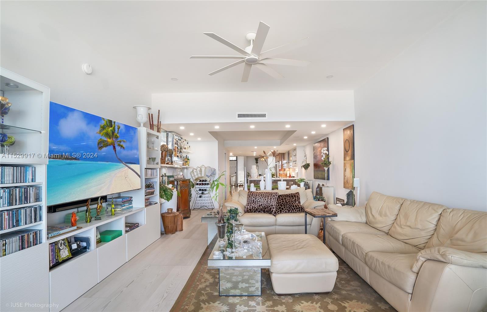 OCEAN TOWNHOUSES CONDO - Residential