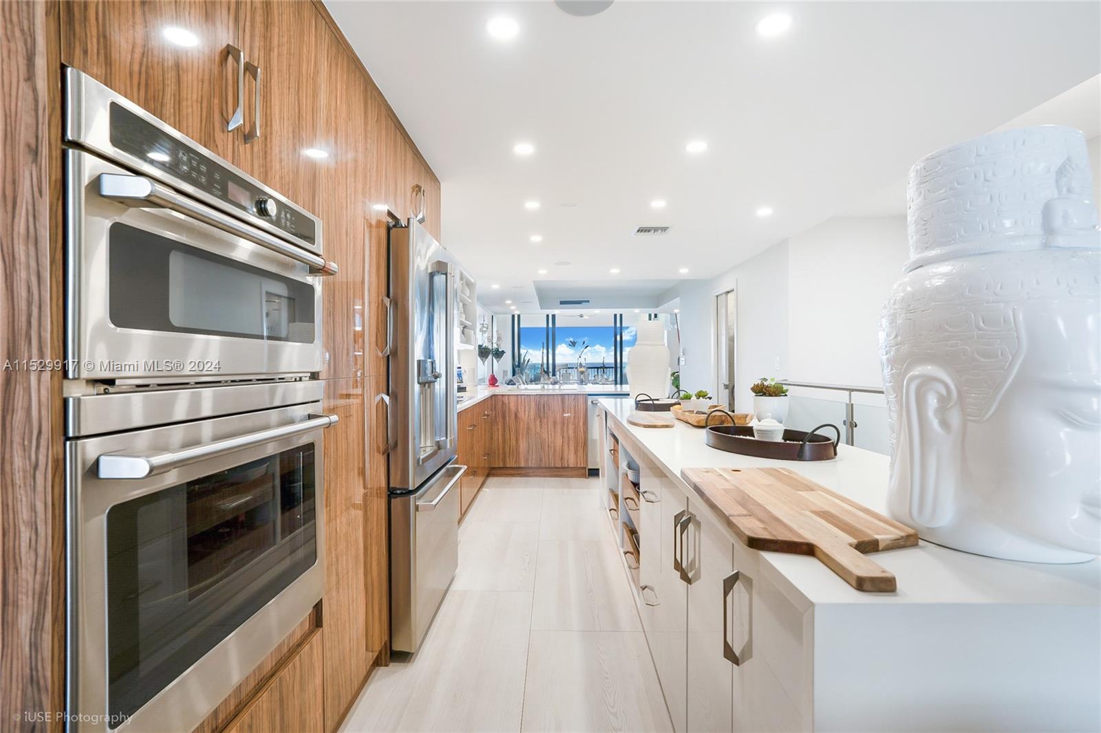OCEAN TOWNHOUSES CONDO - Residential