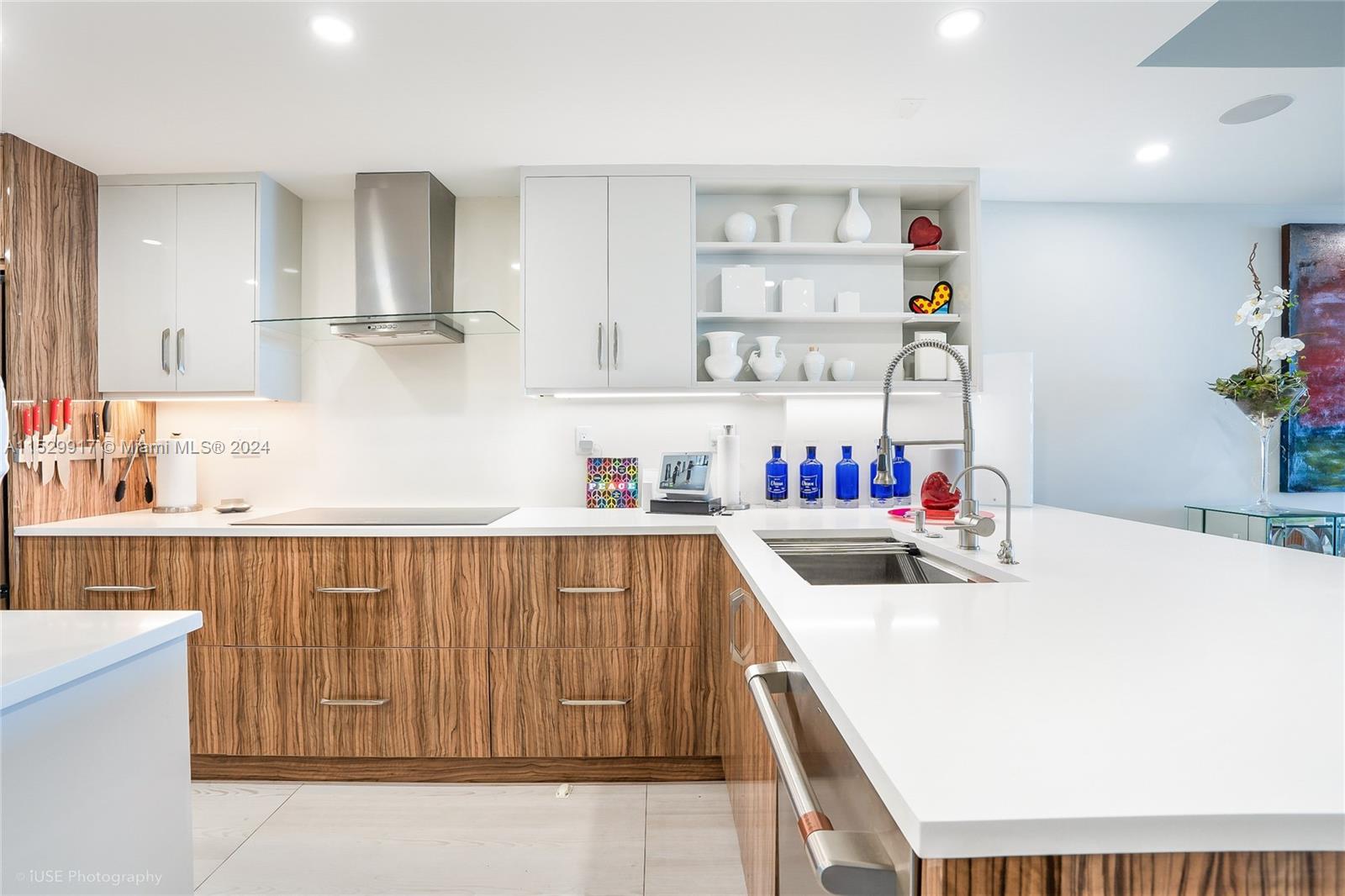 OCEAN TOWNHOUSES CONDO - Residential