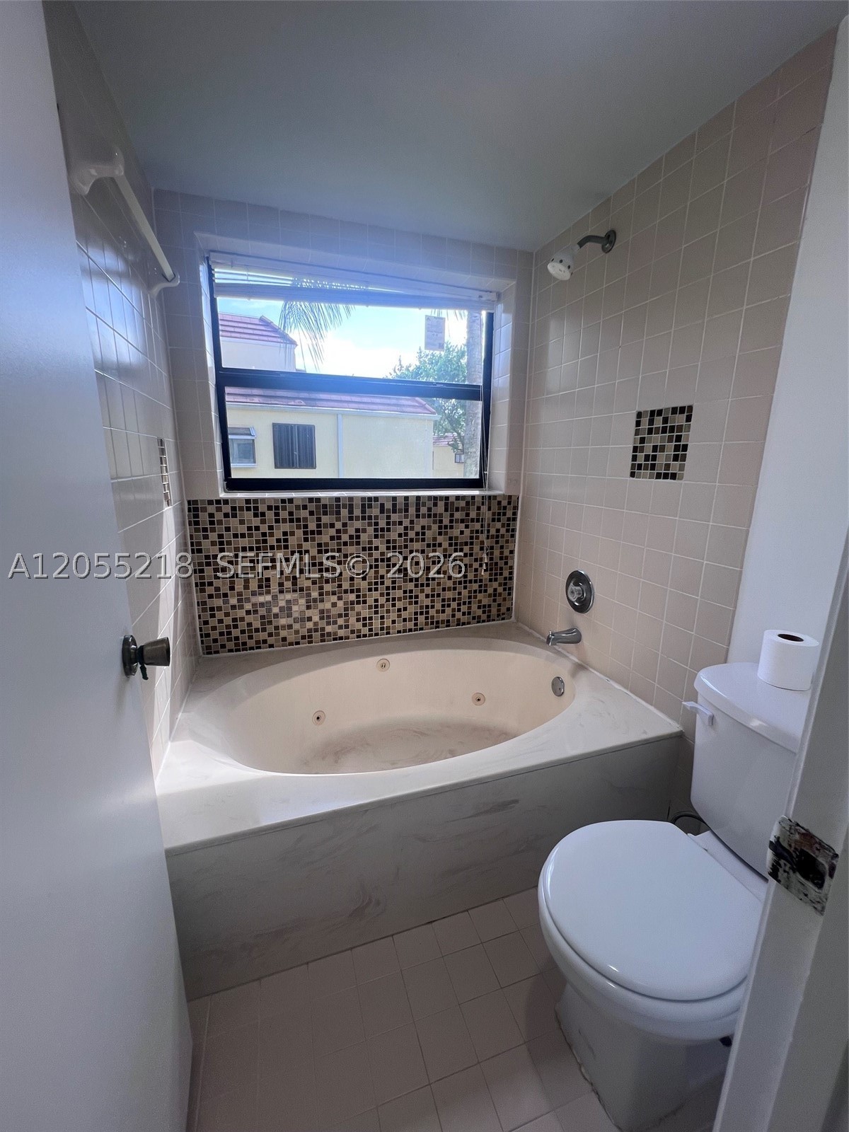 ELAN AT CALUSA CONDO VI - Residential Lease