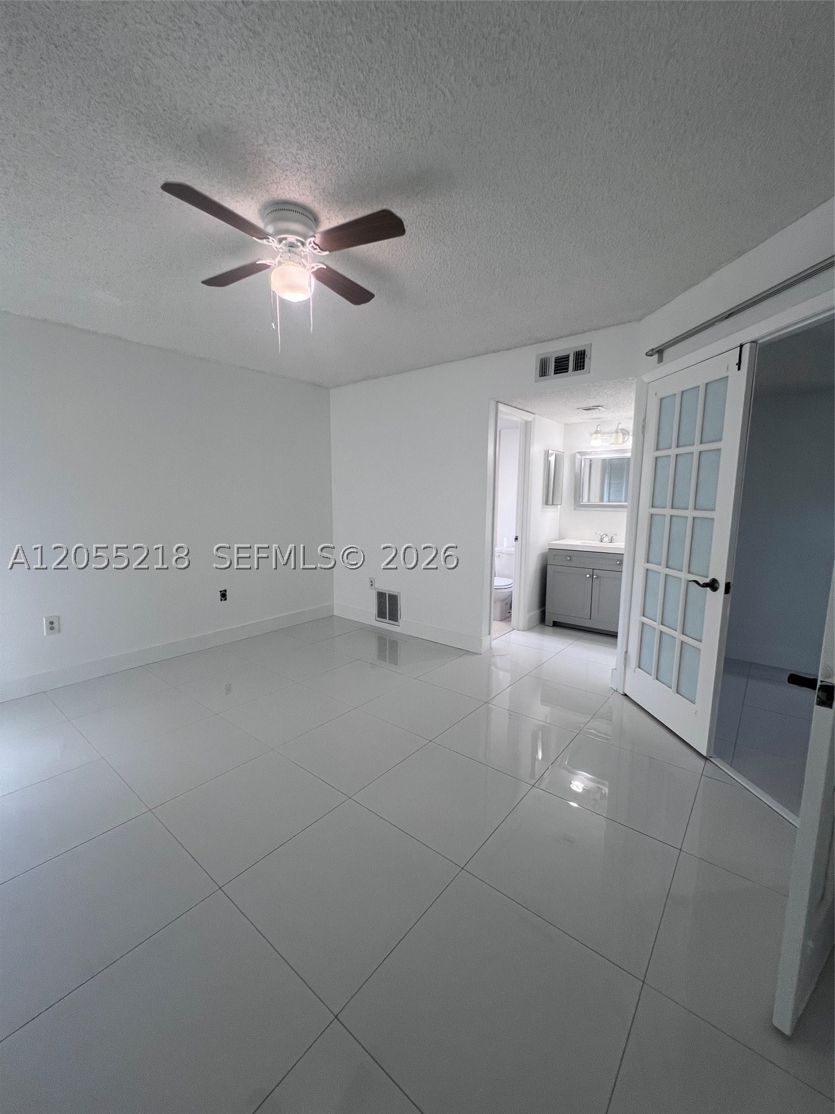 ELAN AT CALUSA CONDO VI - Residential Lease