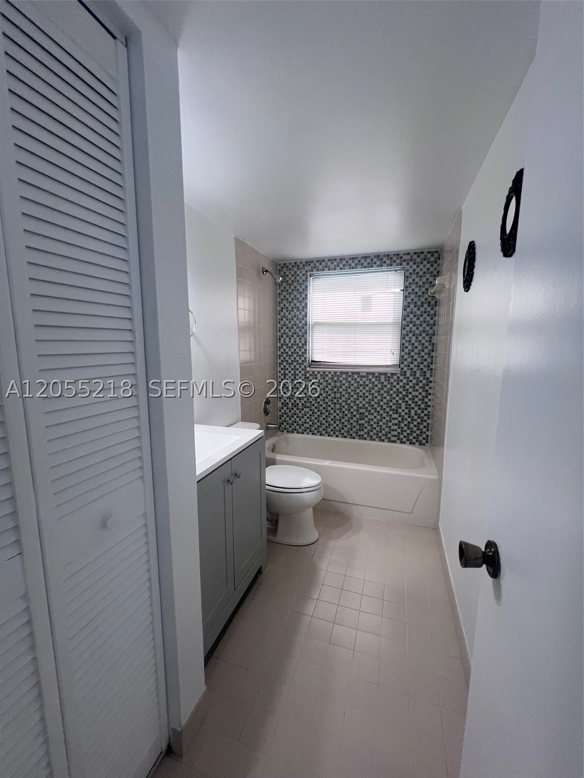 ELAN AT CALUSA CONDO VI - Residential Lease