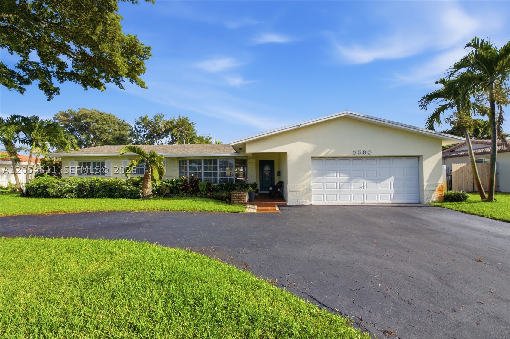 PLANTATION PARK LAKESITES - Residential