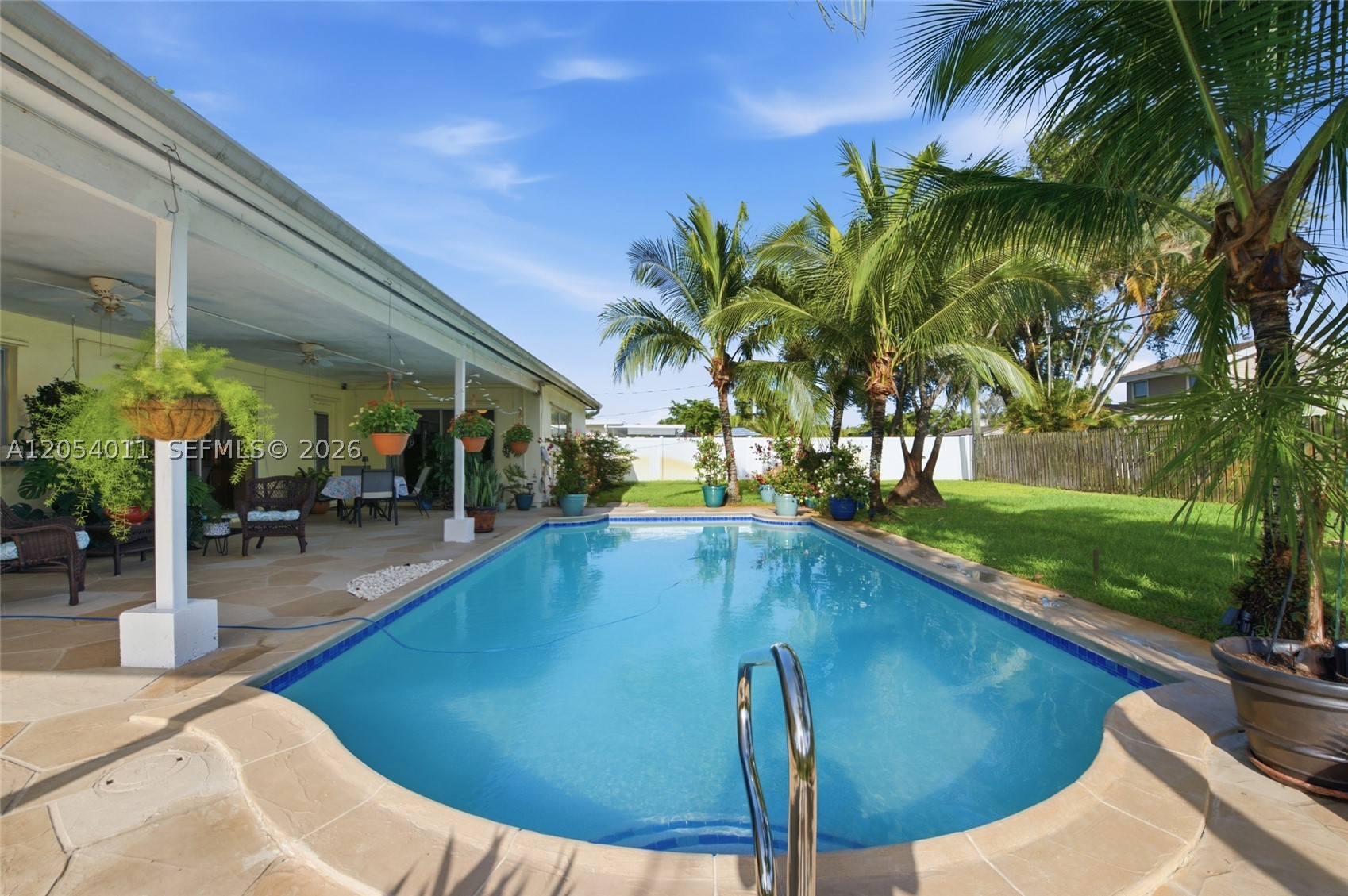 PLANTATION PARK LAKESITES - Residential