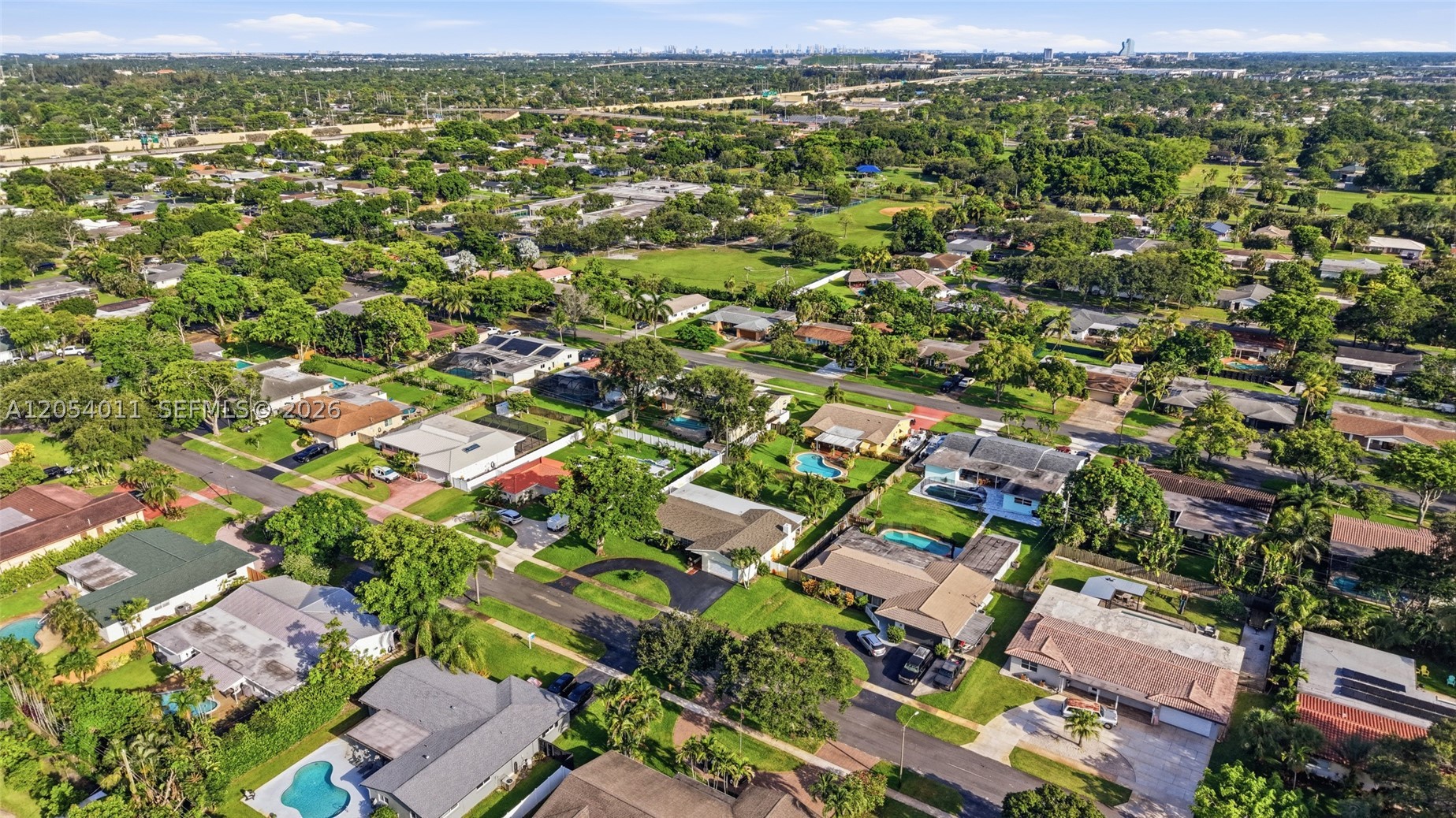 PLANTATION PARK LAKESITES - Residential