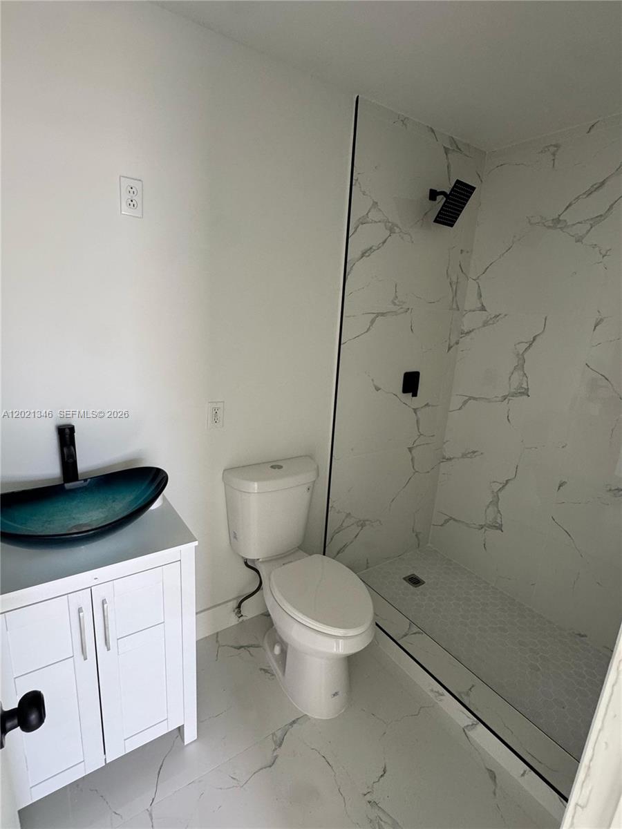 Remodeled Home! New Floor! New Kitchen!!! New Bathrooms.
